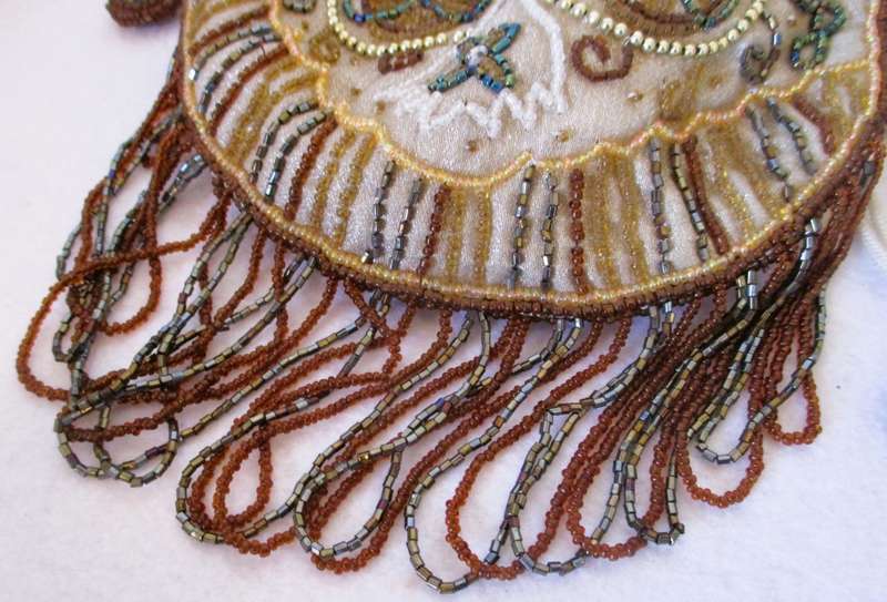 Lovely Vintage Gold/Silver Embellished Beaded Pouch Drawstring Lined Bag. 220x16cm