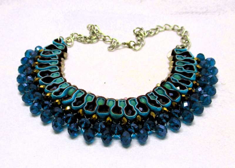 Lovely Vintage intricate choker necklace. Dark blue beads, velvet. Stunning.