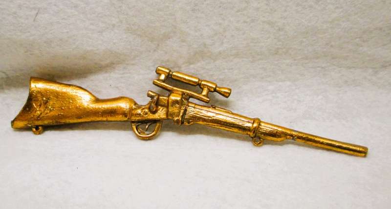 Vintage Miniture brass Rifle with Dundee Crest. 180mm long