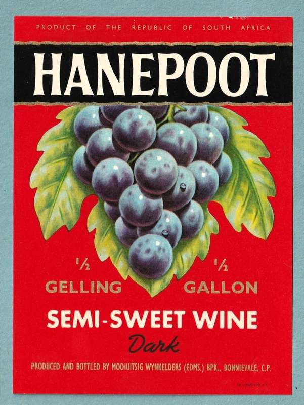 2 x Vintage Wine Bottle Labels. Mooiuitsig Semi-Sweet Hanepoot. Half Gallon Wine.