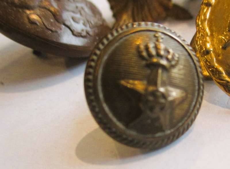 Mixed Lot of  South African Military uniform buttons and pips.