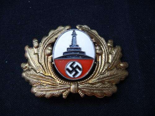 German Nazi Visor Cape Badge