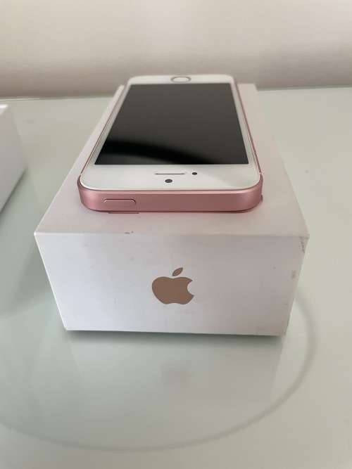 iPhone SE 64gb Rose Gold