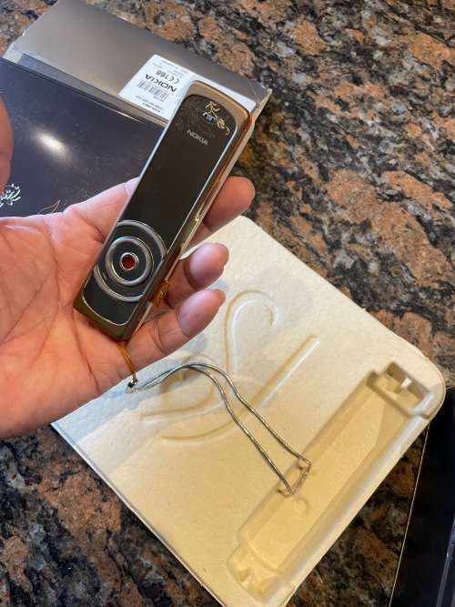 Nokia 7380 ( Like new collectors piece)