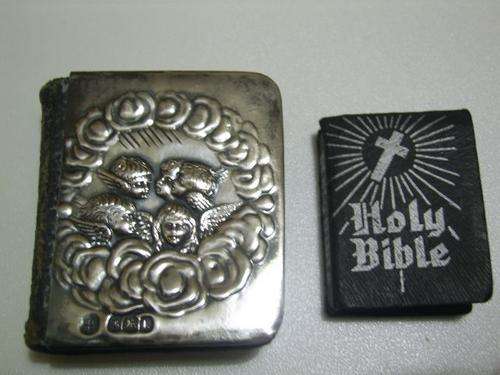 Hallmarked silver 1909 Miniature" Common Prayer " book and Holy Bible - R1 no Reserve