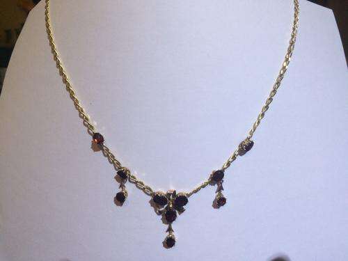 Stunning Gold  &  Garnet Necklace - Absolutely beautiful