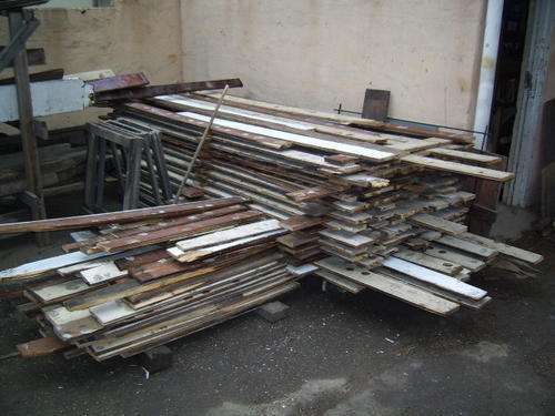 Long Planks on right - short planks on left