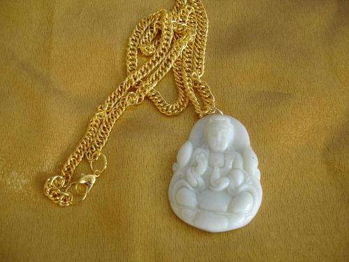 Gracefull Kwan-Yin Pu-Sa Amulet Pendant and Chain