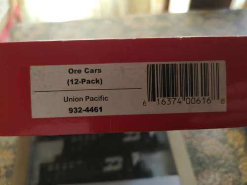 Walthers 12 pk Ore Cars - Union Pacific