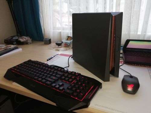 ASUS ROG GR8 II - Mini Gaming PC