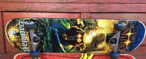 Darkstar Skateboard (complete)