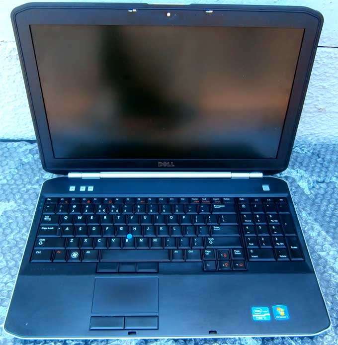 DELL LATTITUDE E5520, CORE i5, 160GB HD, 4GB RAM, BACKLIT KEYBOARD, WIN 7 PRO, DVD RW, ETC