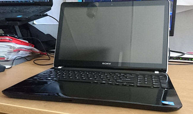 SONY VAIO SVF152C1WW 15.6" TOUCHSCREEN,CORE i3 3RD GEN, 8GB RAM, 500GB HD,  WEBCAM, DVD-RW, WIN 8