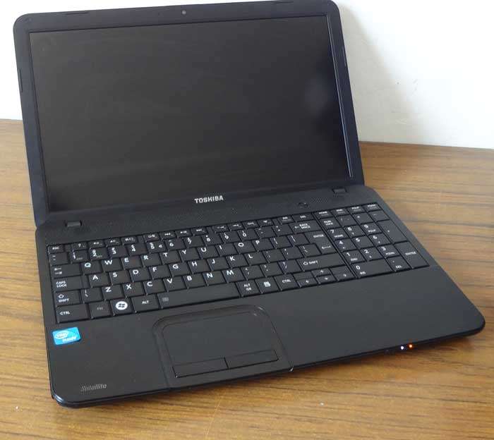 [BARGAIN] TOSHIBA SATELLITE C850-F12S, 320GB HD, 6GB RAM, 15.6 INCH,  WIN 10 PRO, DVD RW, USB 3.0, E