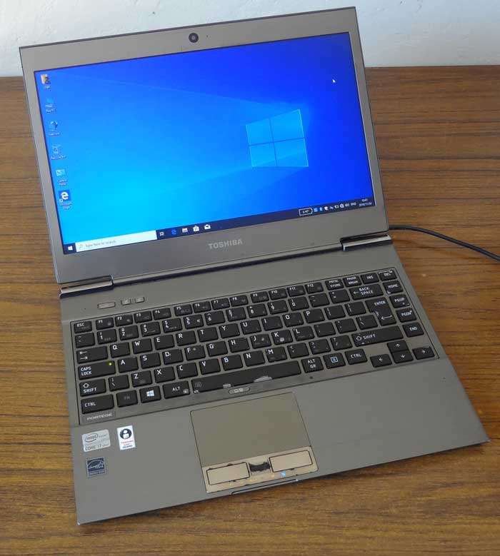 [BARGAIN] TOSHIBA PORTEGE Z930, i7 3RD GEN, 256GB SSD, 4GB RAM, 13.3 INCH,  3G, WIN 10 PRO,  ETC
