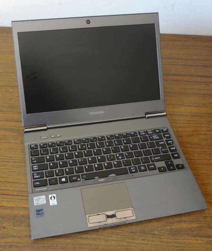 [BARGAIN] TOSHIBA PORTEGE Z930, i7 3RD GEN, 256GB SSD, 4GB RAM, 13.3 INCH,  3G, WIN 10 PRO,  ETC