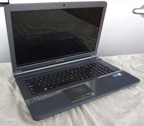 SAMSUNG RC720  CORE i7, 750GB HD, 8GB RAM, WIFI, CAM, 17.3,NVIDIA, WIN 10 Home, ETC