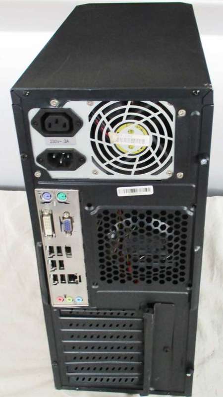 DESKTOP PC INTEL CORE 2QUAD CPU Q8200 , 1GB RAM, 40GBHD, DVD-RW, WIN 10 PRO, ETC