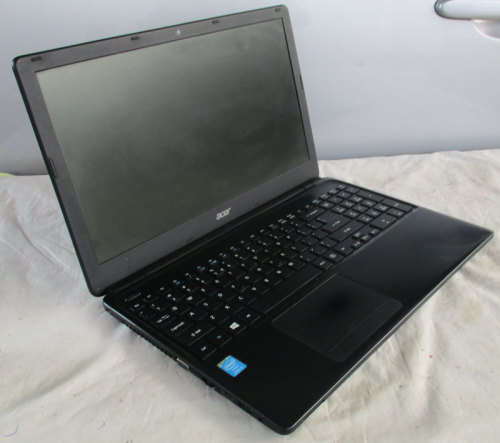 Acer v5wc2, 4th gen core i5, 500gb hd, 8gb ram, dvdrw, wifi, cam, 15.6``, win 10 home, etc