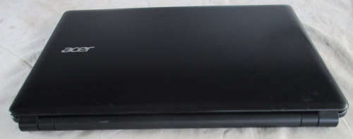 Acer v5wc2, 4th gen core i5, 500gb hd, 8gb ram, dvdrw, wifi, cam, 15.6``, win 10 home, etc