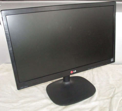 LG LCD Monitor, Model 20M35A, 19.5 Inch, VGA