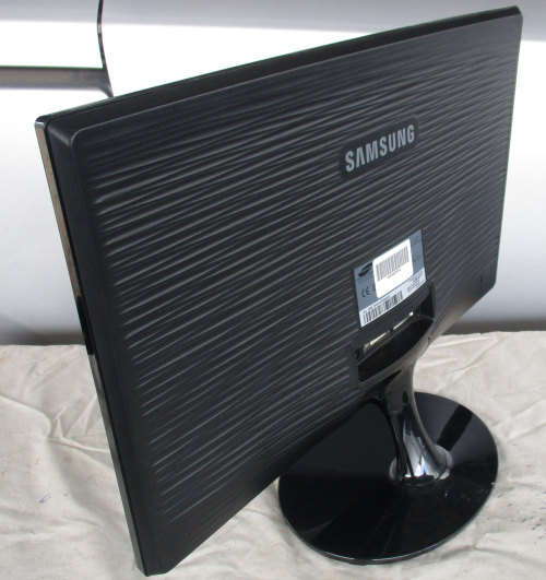 FIRESALE Samsung LCD, Model SA300, 20 Inch, VGA, DVI