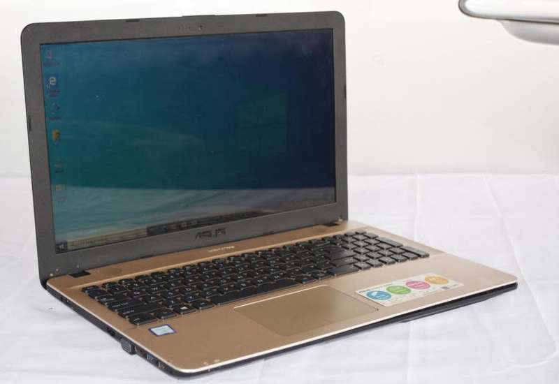 asus f541u, 7th gen core i7, 500gb, 8gb ram, 15.6,  wifi,  hdmi, cam, win 10 pro, etc