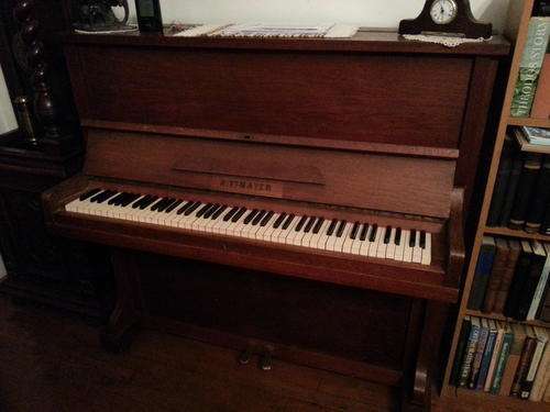 Standup piano in George, Western Cape