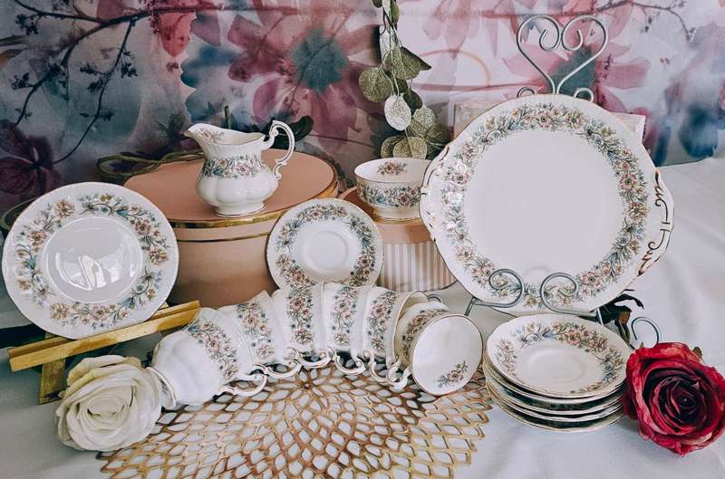 Vintage Paragon Meadowvale Bone China