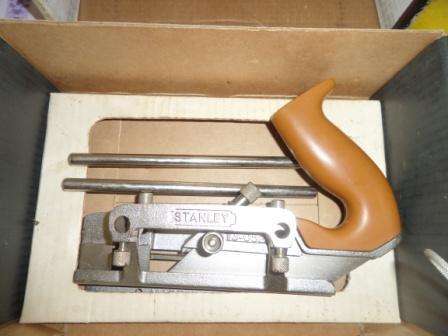 STANLEY PLOUGH PLANE WITH 8 BLADES #13-052