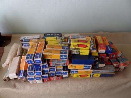 200 BOXED RADIO VALVES 6 MOTOROLLO RELAYS