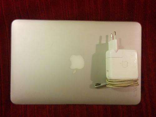 Description: Macintosh HD:Users:ebenmarais:Desktop:BidorBuy:Macbook Air 11 (2).jpg