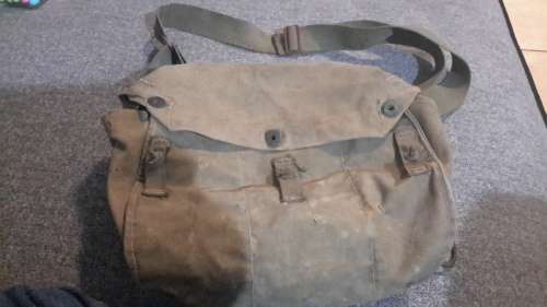 WW2 GI Gas M6 mask bag