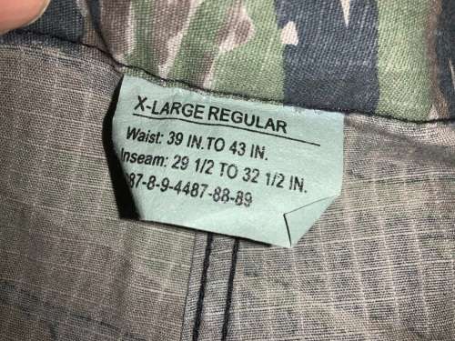 U.S TIGER STRIPES CAMOUFLAGE JACKET & TROUSER Size XL