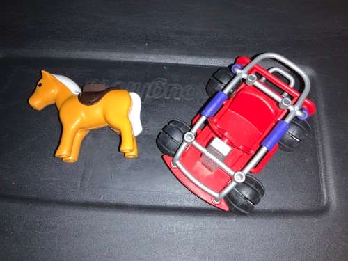 Playmobil horse and motor vehicle