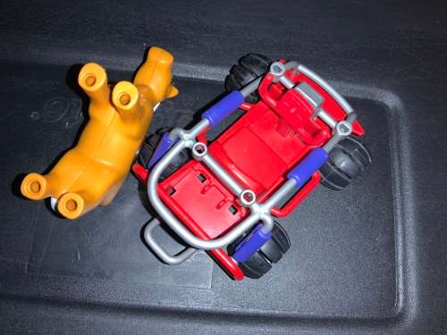 Playmobil horse and motor vehicle