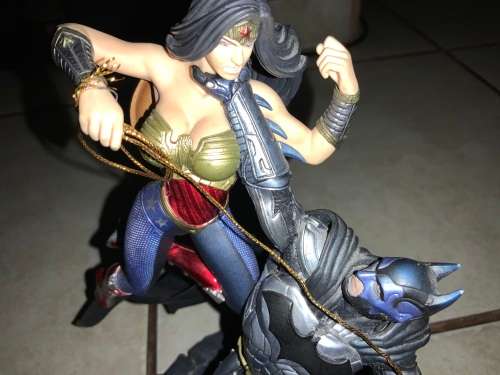 Batman vs Wonder Woman injustice gods among us