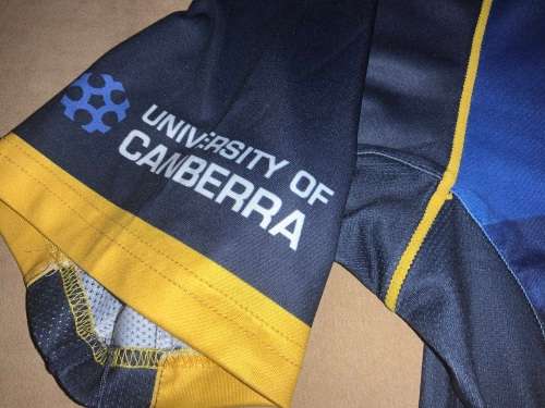 Brumbies Rugby top size 2XL