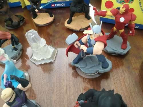 Disney infinity total 16 figures