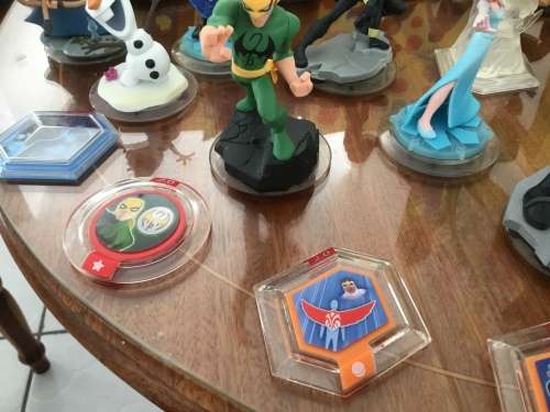 Disney infinity total 16 figures