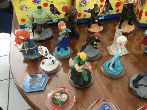 Disney infinity total 16 figures