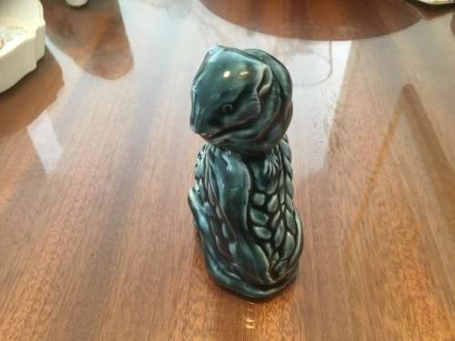 Poole pottery amazing field mouse on a ear of wheat