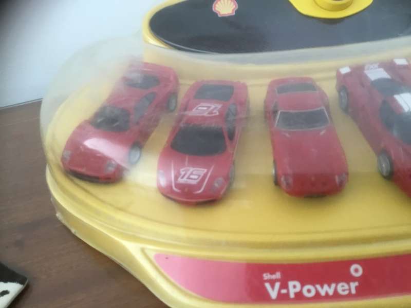 Shell oil Ferrari car set