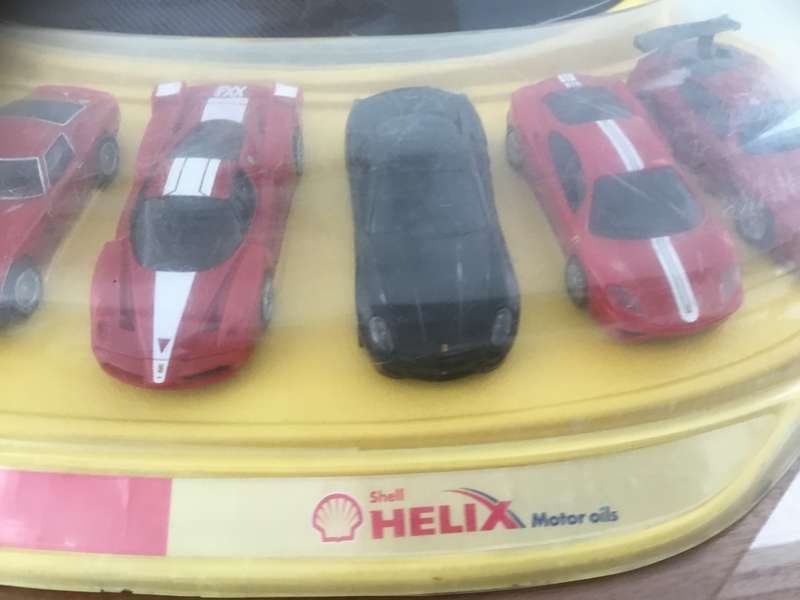 Shell oil Ferrari car set