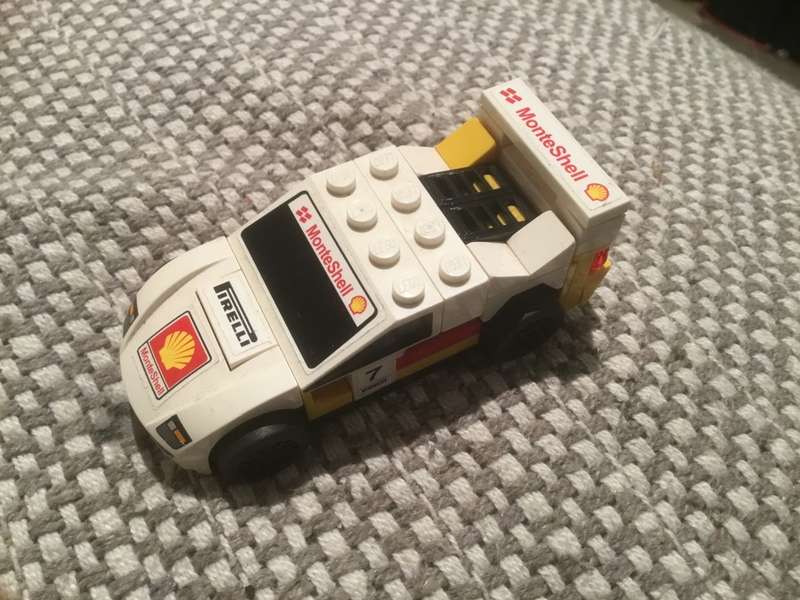 LEGO Ferrari Shell V-Power F40
