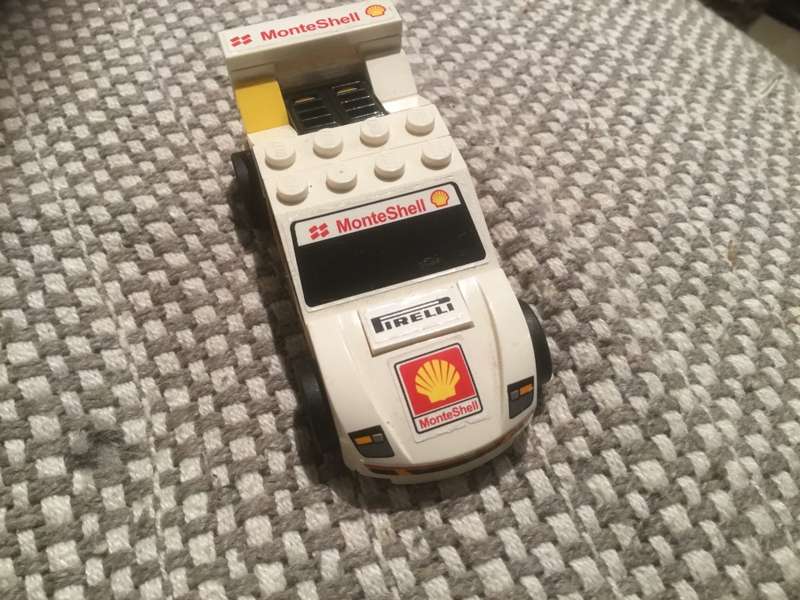 LEGO Ferrari Shell V-Power F40