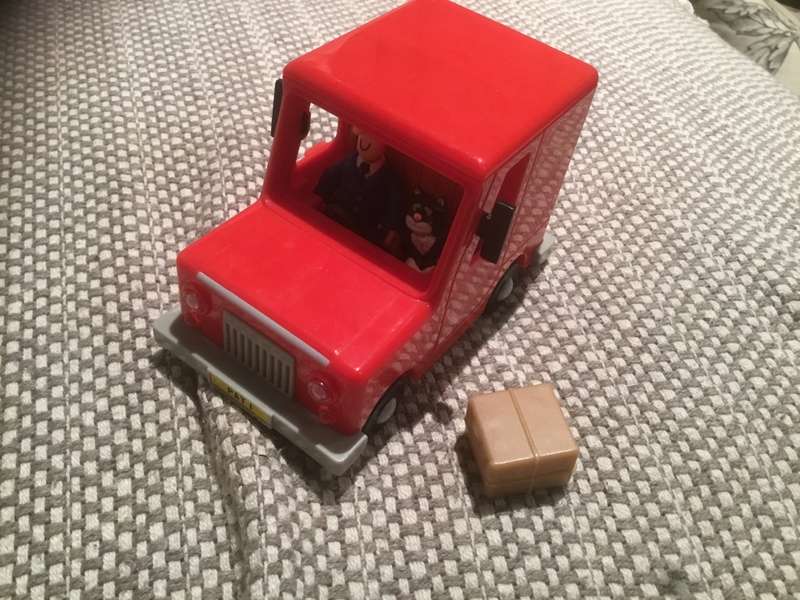 Postman Pat & cat