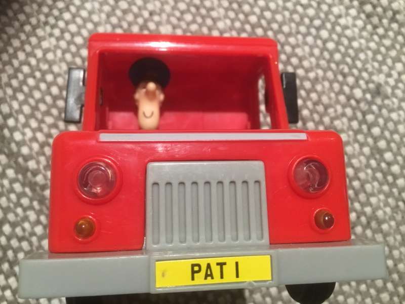Postman Pat & cat
