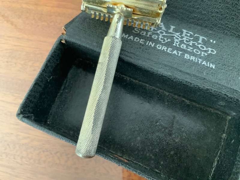 Vintage Razor