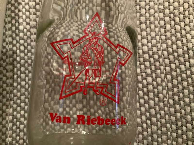 Vintage SA milk bottle van Riebeeck